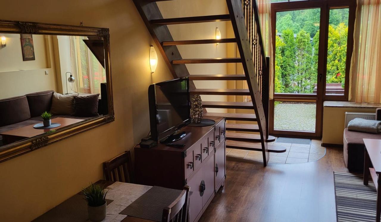 Apartament Jozefina 8 Dwupoziomowy Z Tarasem 斯克拉斯卡波伦巴 外观 照片